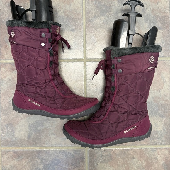 Columbia Women's Quilted Winter Boots - Picture 3 of 9